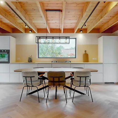 Luxury Forest 3 Bed 고스비크